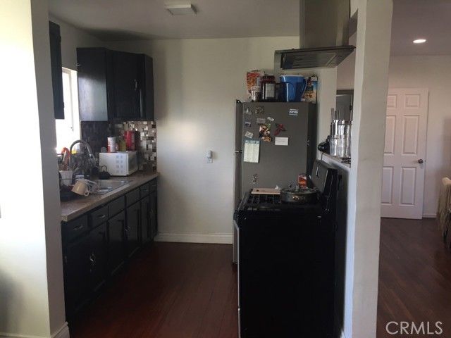 3887 S Van Ness Avenue, Los Angeles, CA 90062