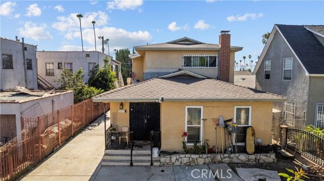 3887 S Van Ness Avenue, Los Angeles, CA 90062