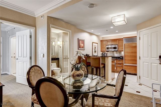 135 East Harmon Avenue 2721, Las Vegas, NV 89109