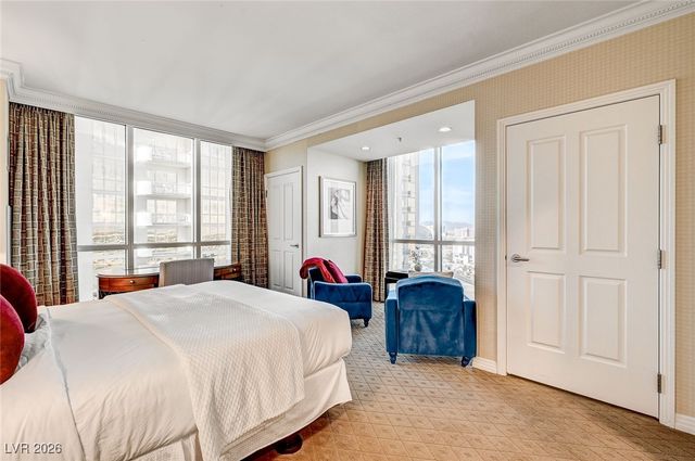 135 East Harmon Avenue 2721, Las Vegas, NV 89109