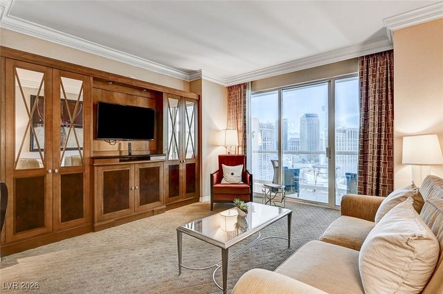 135 East Harmon Avenue 2721, Las Vegas, NV 89109