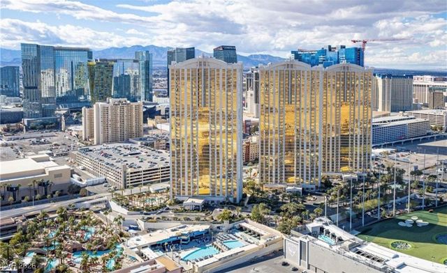 135 East Harmon Avenue 2721, Las Vegas, NV 89109