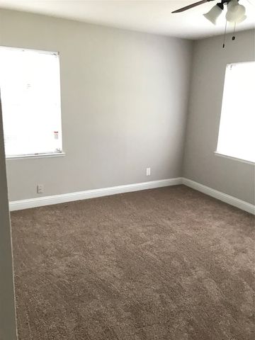 1502 Dale Place, Irving, TX 75061