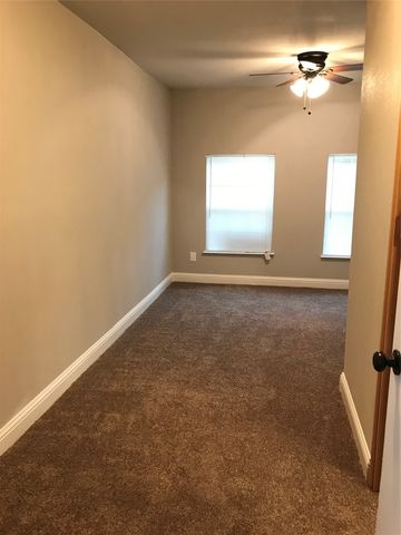 1502 Dale Place, Irving, TX 75061