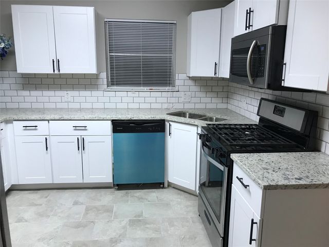 1502 Dale Place, Irving, TX 75061