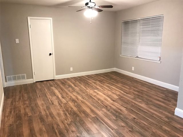 1502 Dale Place, Irving, TX 75061