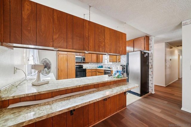 27920 Lexington Court, Menifee, CA 92586