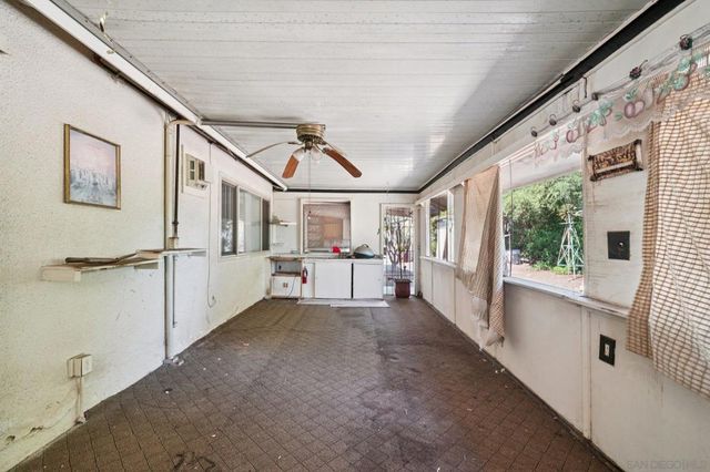 27920 Lexington Court, Menifee, CA 92586