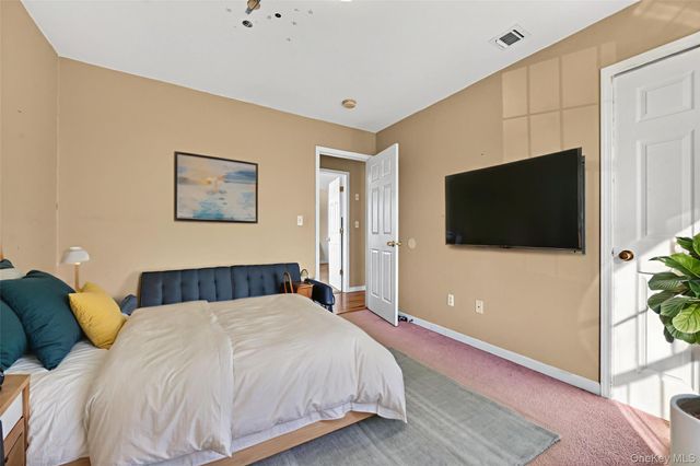 913 Silver Lake Sctn Road, Middletown, NY 10941