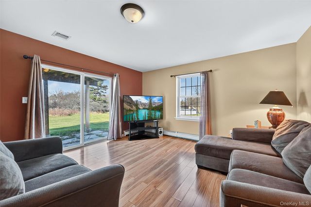 913 Silver Lake Sctn Road, Middletown, NY 10941