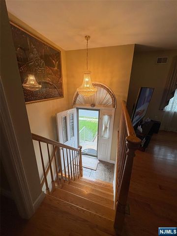 8 William Street, Saddle Brook, NJ 07663