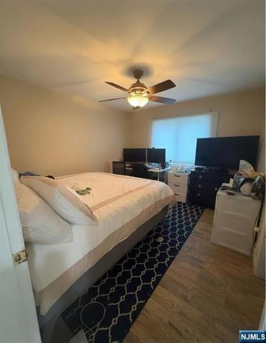 8 William Street, Saddle Brook, NJ 07663