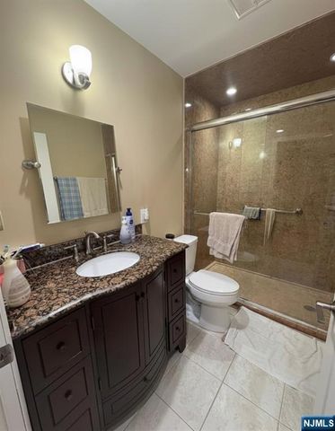 8 William Street, Saddle Brook, NJ 07663