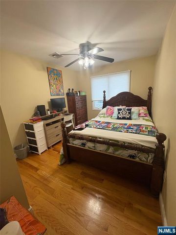 8 William Street, Saddle Brook, NJ 07663