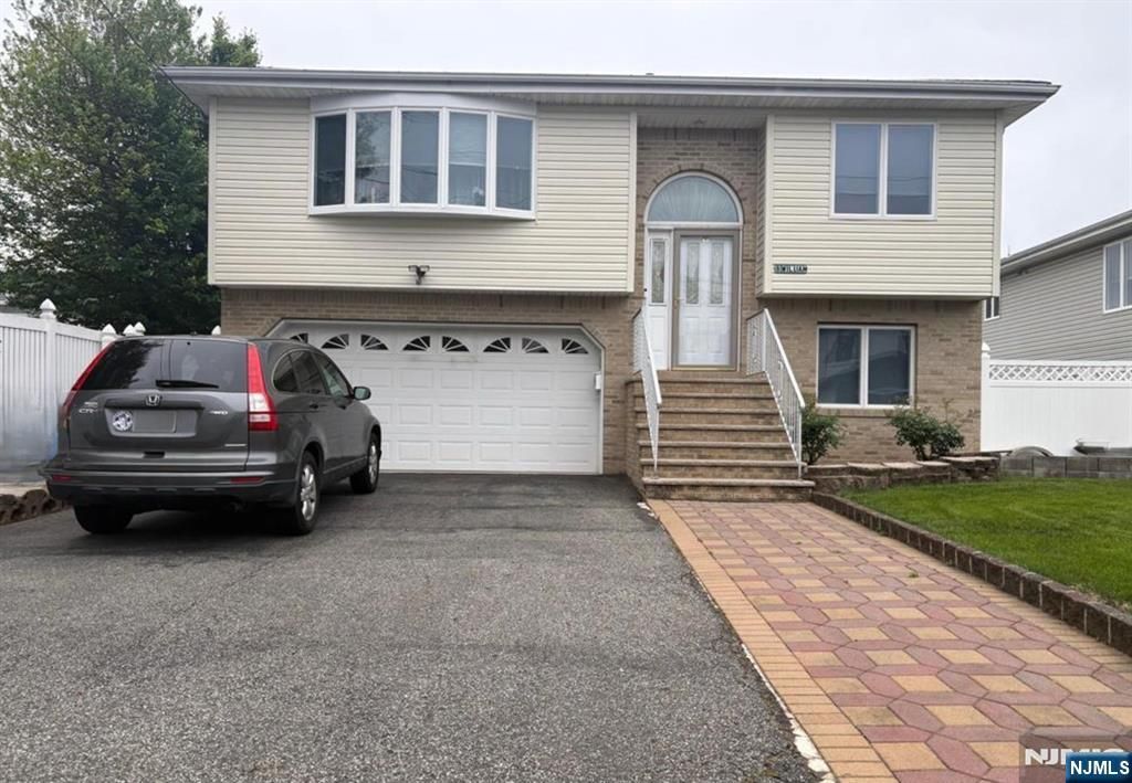 8 William Street, Saddle Brook, NJ 07663