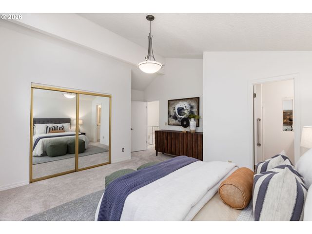 965 Ne 34TH Pl, Canby, OR 97013