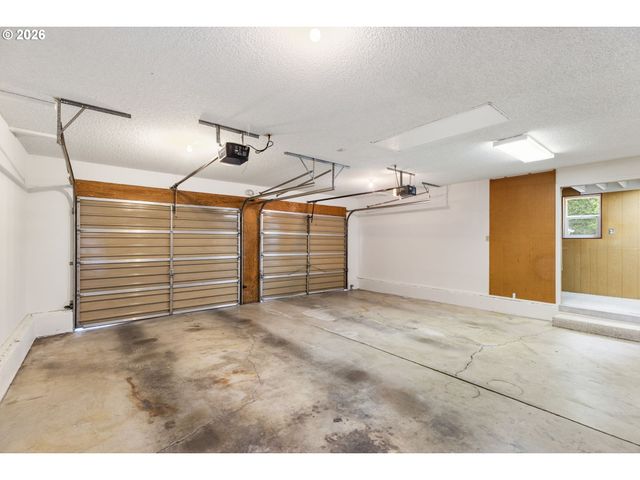 965 Ne 34TH Pl, Canby, OR 97013