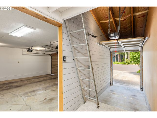 965 Ne 34TH Pl, Canby, OR 97013