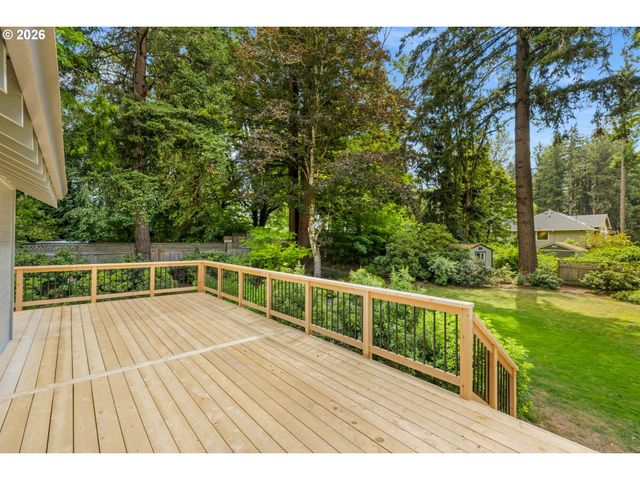 965 Ne 34TH Pl, Canby, OR 97013