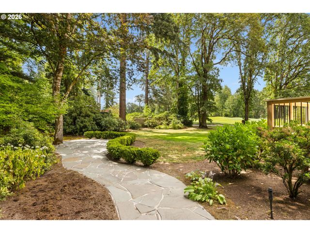 965 Ne 34TH Pl, Canby, OR 97013
