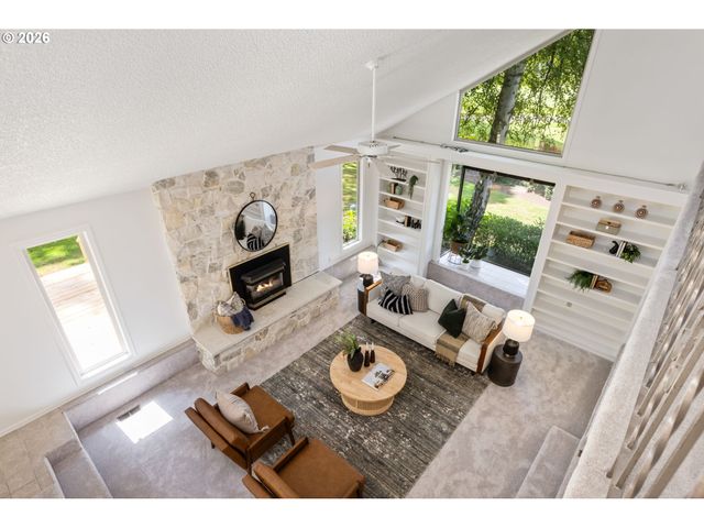 965 Ne 34TH Pl, Canby, OR 97013