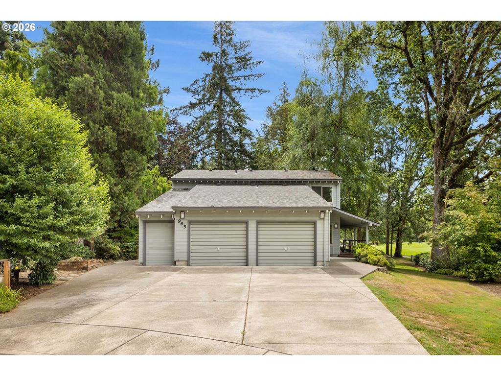 965 Ne 34TH Pl, Canby, OR 97013