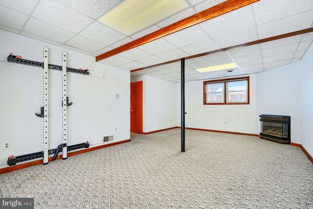 406 3RD, Mcsherrystown, PA 17344