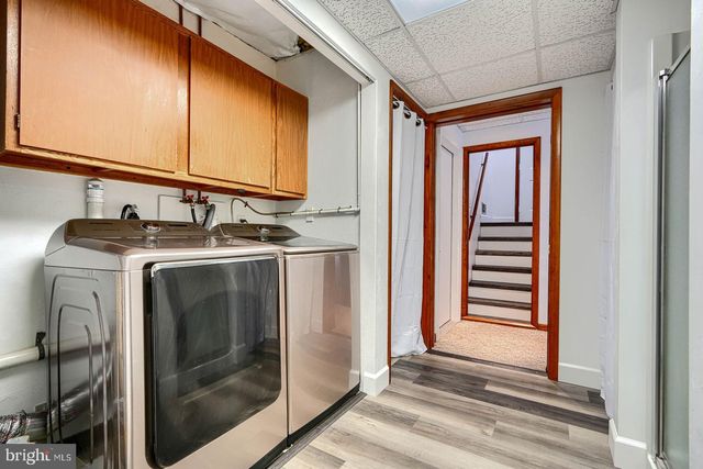 406 3RD, Mcsherrystown, PA 17344