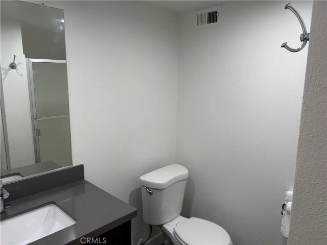 17 E Plymouth B, Long Beach, CA 90805