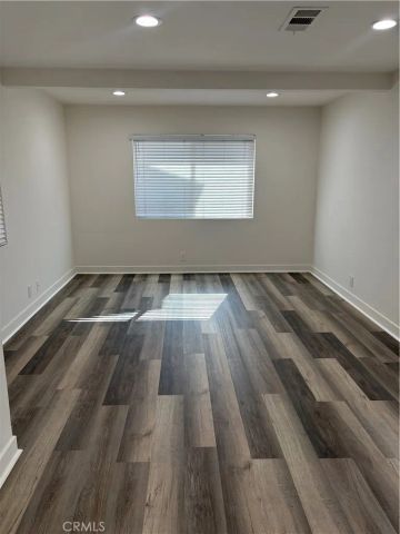 17 E Plymouth B, Long Beach, CA 90805