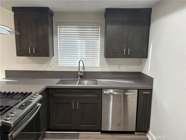 17 E Plymouth B, Long Beach, CA 90805
