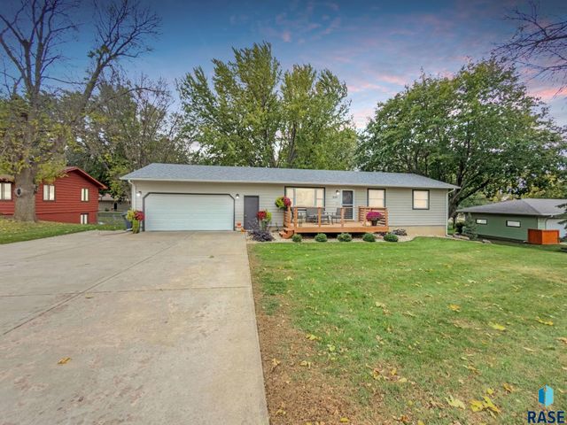 209 E 5th St Street, Crooks, SD 57020