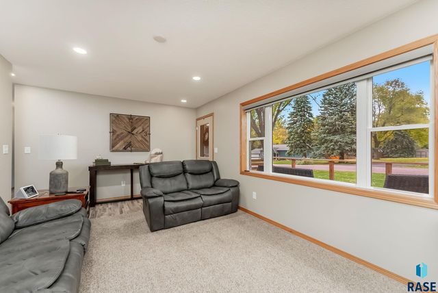 209 E 5th St Street, Crooks, SD 57020