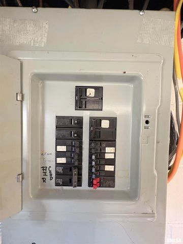 1003 WALNUT Street, Washington, IL 61571