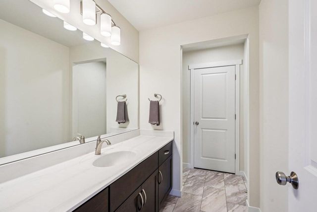 835 Mocha Way, Verona, WI 53593