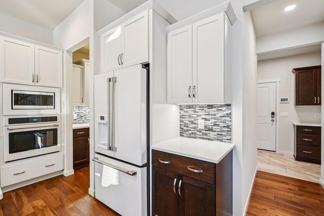 835 Mocha Way, Verona, WI 53593