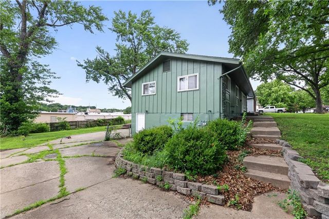 6508 Hardy Avenue, Raytown, MO 64133
