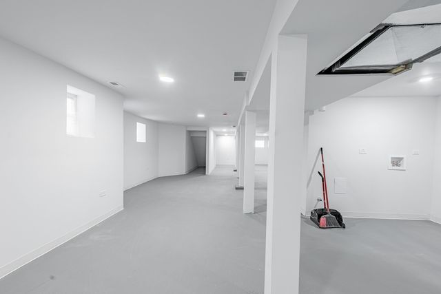 1539 S Christiana Avenue, Chicago, IL 60623