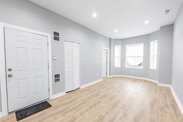 1539 S Christiana Avenue, Chicago, IL 60623