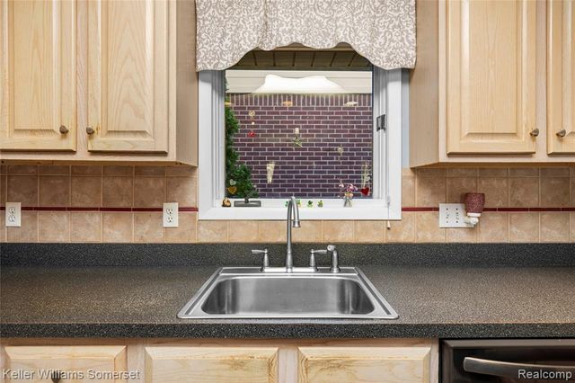 32880 Killewald Street, Chesterfield, MI 48047