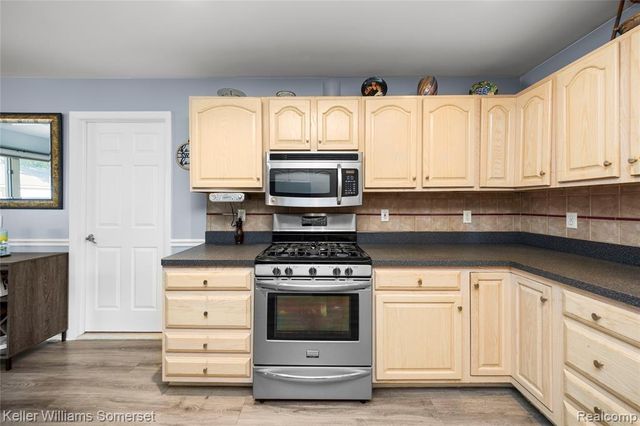 32880 Killewald Street, Chesterfield, MI 48047