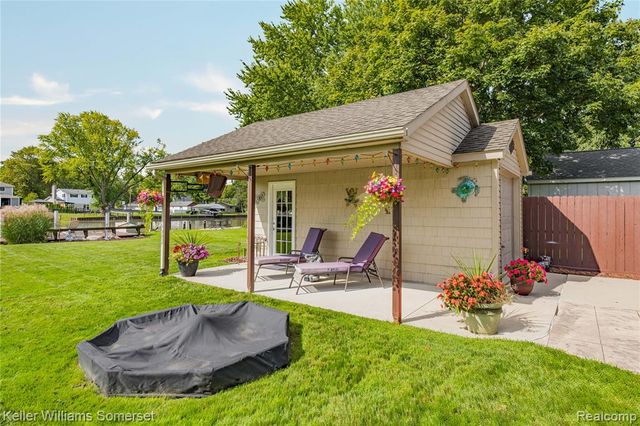 32880 Killewald Street, Chesterfield, MI 48047