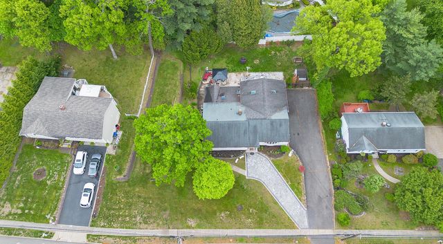 210 ALPS RD, Wayne, NJ 07470