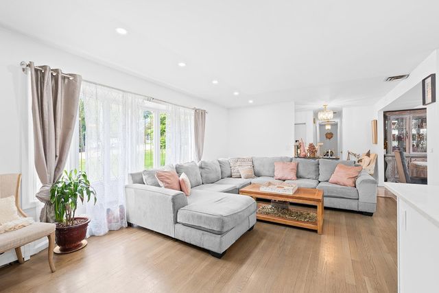 210 ALPS RD, Wayne, NJ 07470