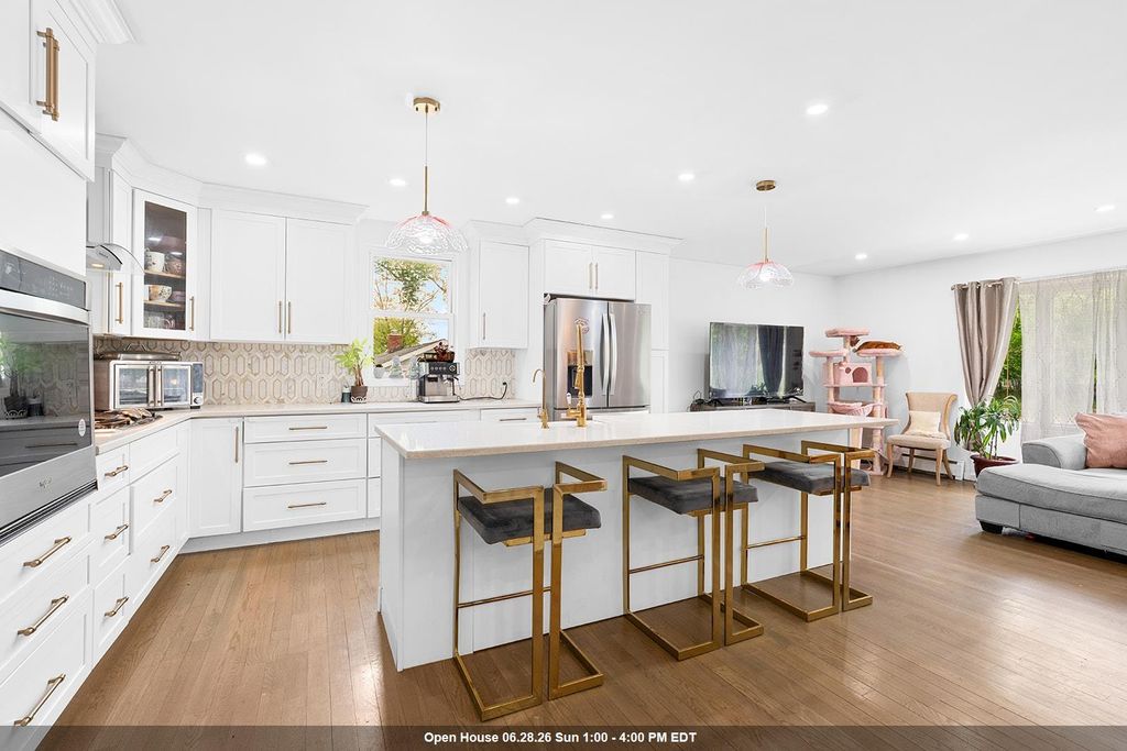 210 ALPS RD, Wayne, NJ 07470