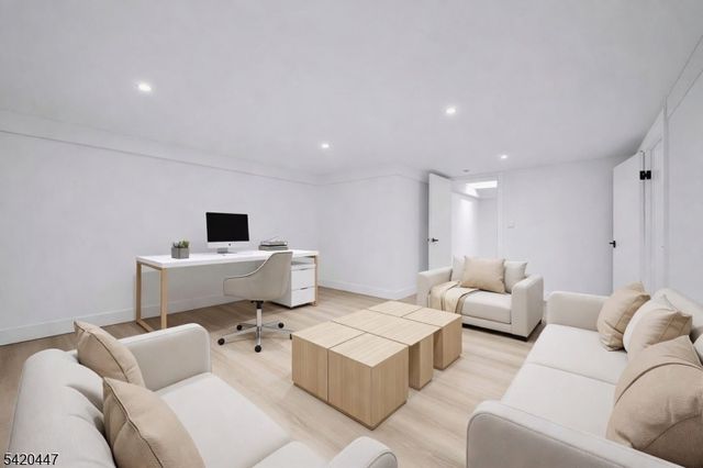 132 Upper High Crest Dr, West Milford Twp., NJ 07480