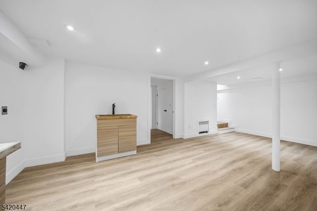 132 Upper High Crest Dr, West Milford Twp., NJ 07480