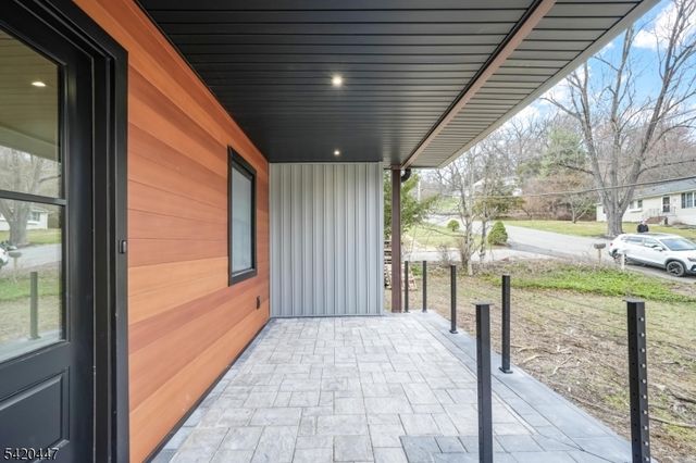 132 Upper High Crest Dr, West Milford Twp., NJ 07480