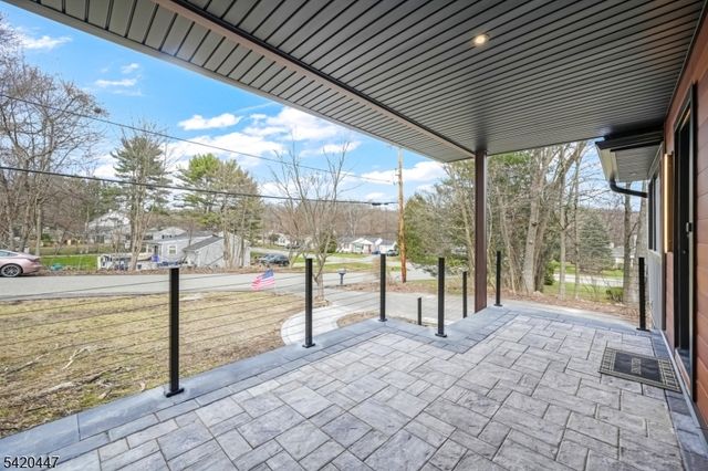 132 Upper High Crest Dr, West Milford Twp., NJ 07480