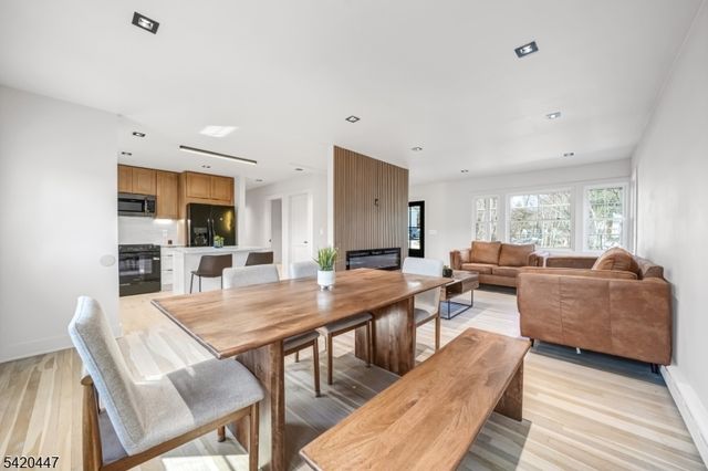 132 Upper High Crest Dr, West Milford Twp., NJ 07480